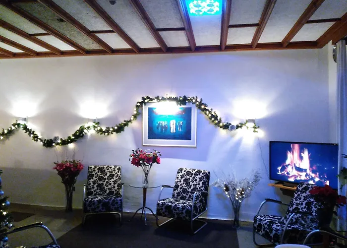 Hotel De Wilde Kriek - Before De Karsteboom