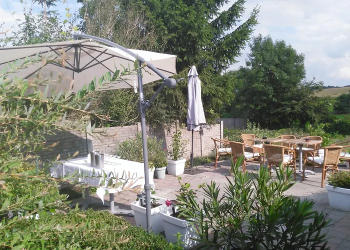 Hotel De Wilde Kriek - Before De Karsteboom