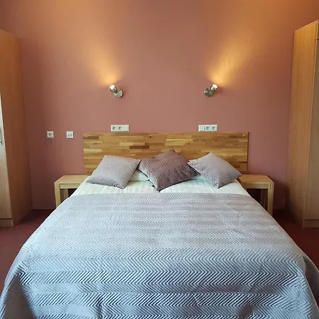 De Wilde Kriek - Before De Karsteboom Hotel Valkenburg aan de Geul