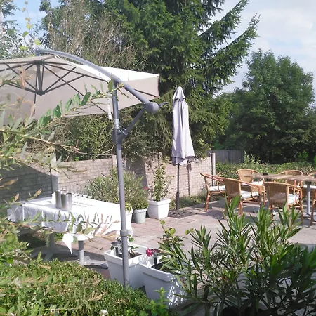 Отель De Wilde Kriek